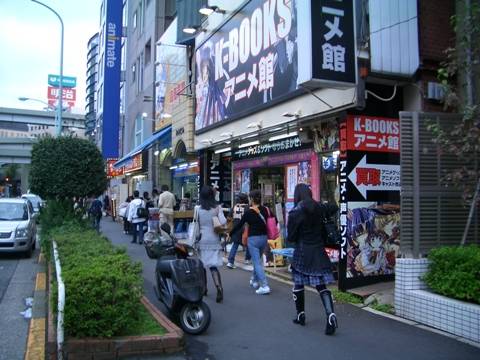 乙女顶起半边天！ 日本女性宅市场的40年变迁 - 蜜蜂网 - www.meafun.com
