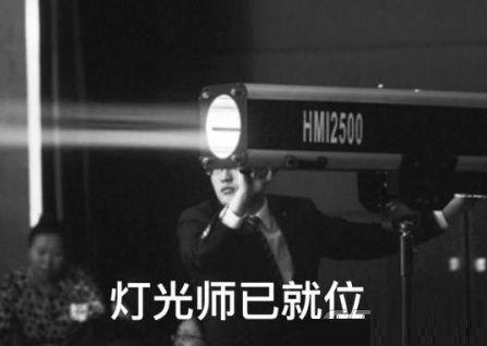 别再谈Python2与Python3区别,反正我一个按钮随意转换代码!