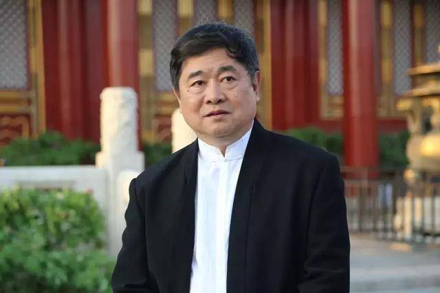口红宫斗之后，扒一扒故宫生意家底丨Cover计划